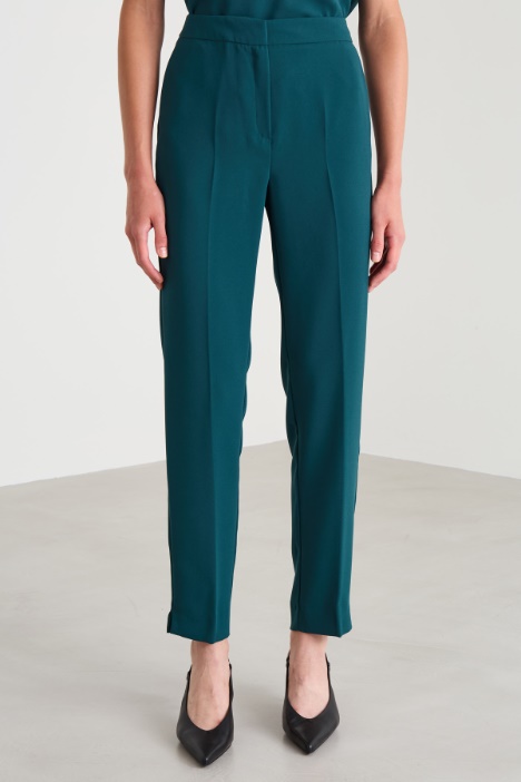 Pantaloni in envers satin
