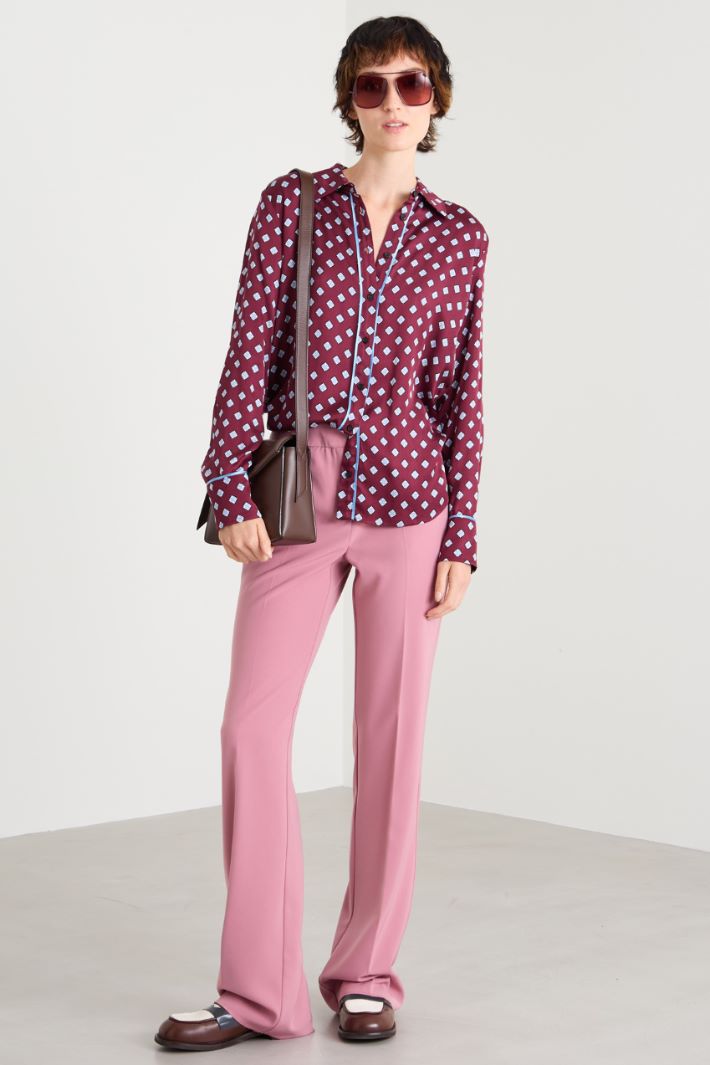 Pantaloni in twill con piega Intrend
