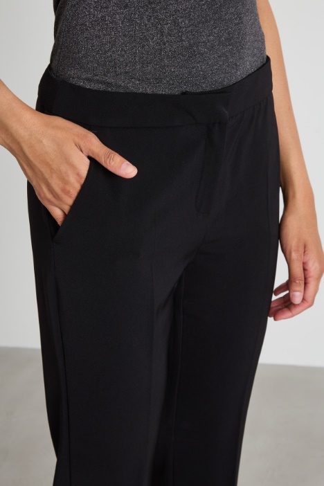 Pantaloni in twill con piega