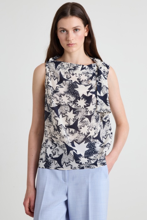Knot-detailed top Intrend