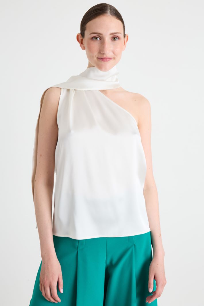 Top monospalla con foulard Intrend