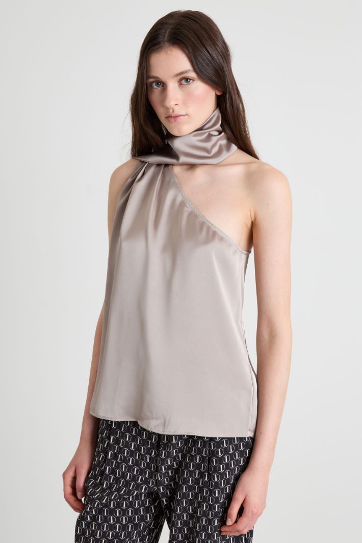 Top monospalla con foulard Intrend
