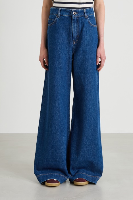 Vaqueros de pernera ancha