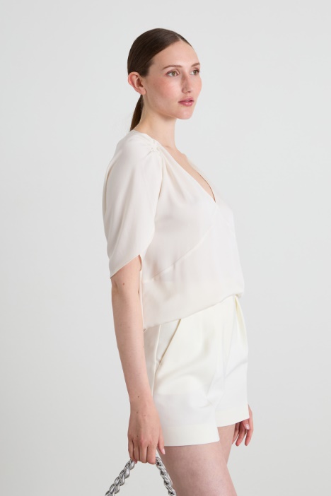 Blouse in flowing fabric Intrend