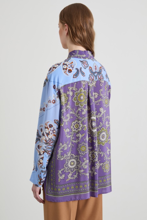 Camicia in crépe a fantasia