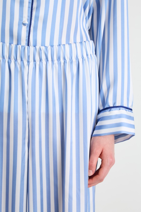 Pijama de raso estampado