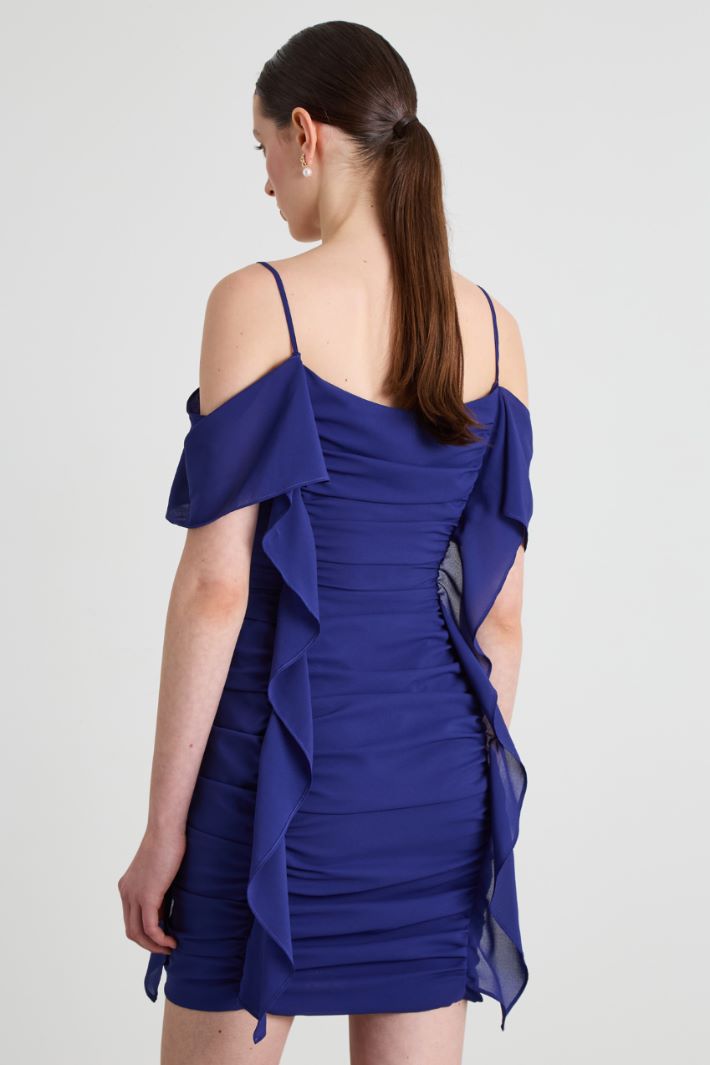 Gathered crepe dress Intrend - 3