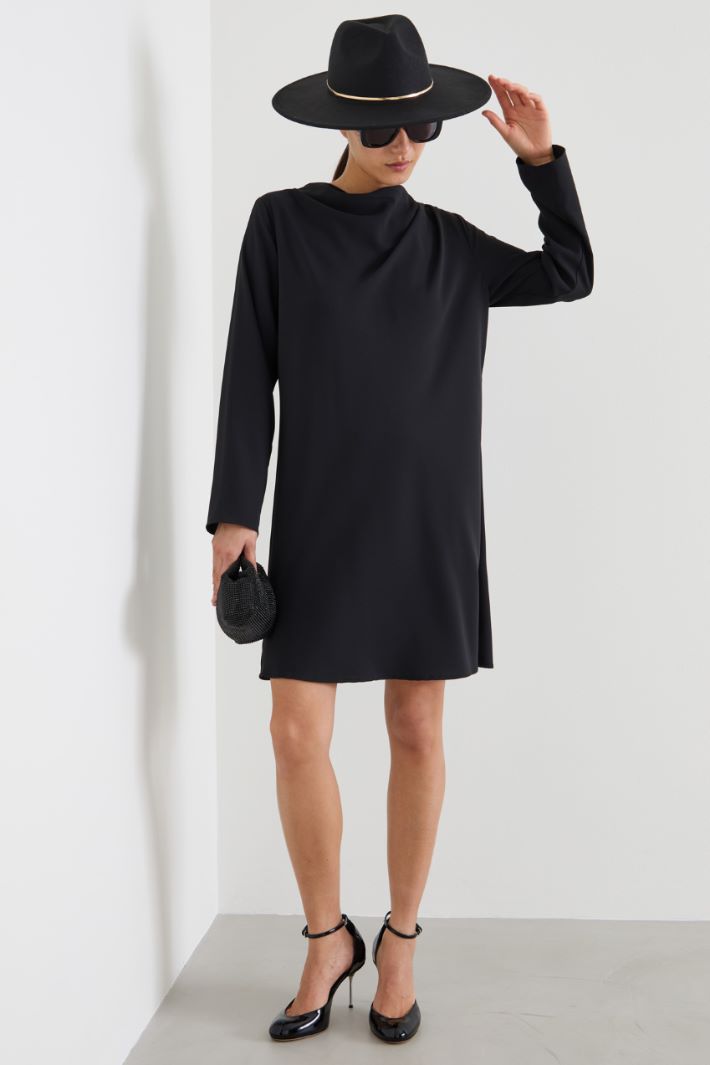 Crepe dress Intrend