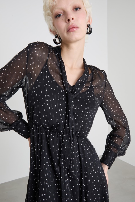 Abito in creponne a fantasia