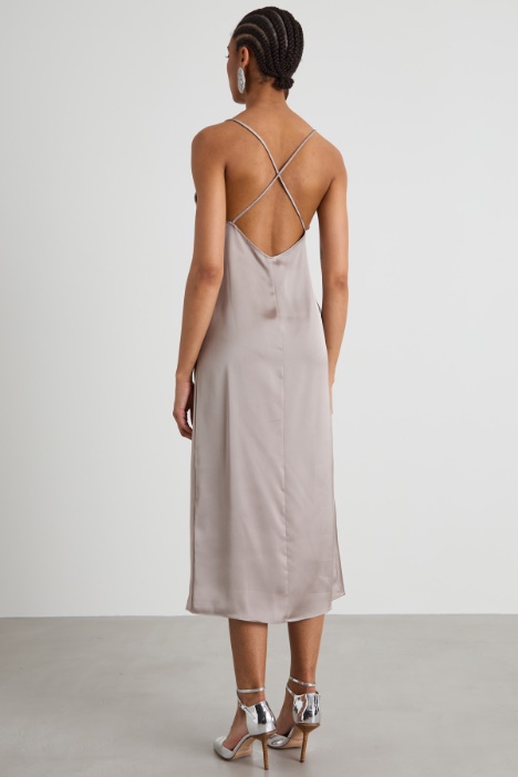 Vestido lencero con drapeado