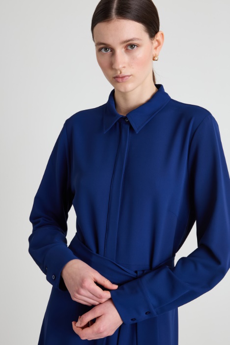 Abito chemisier con cintura