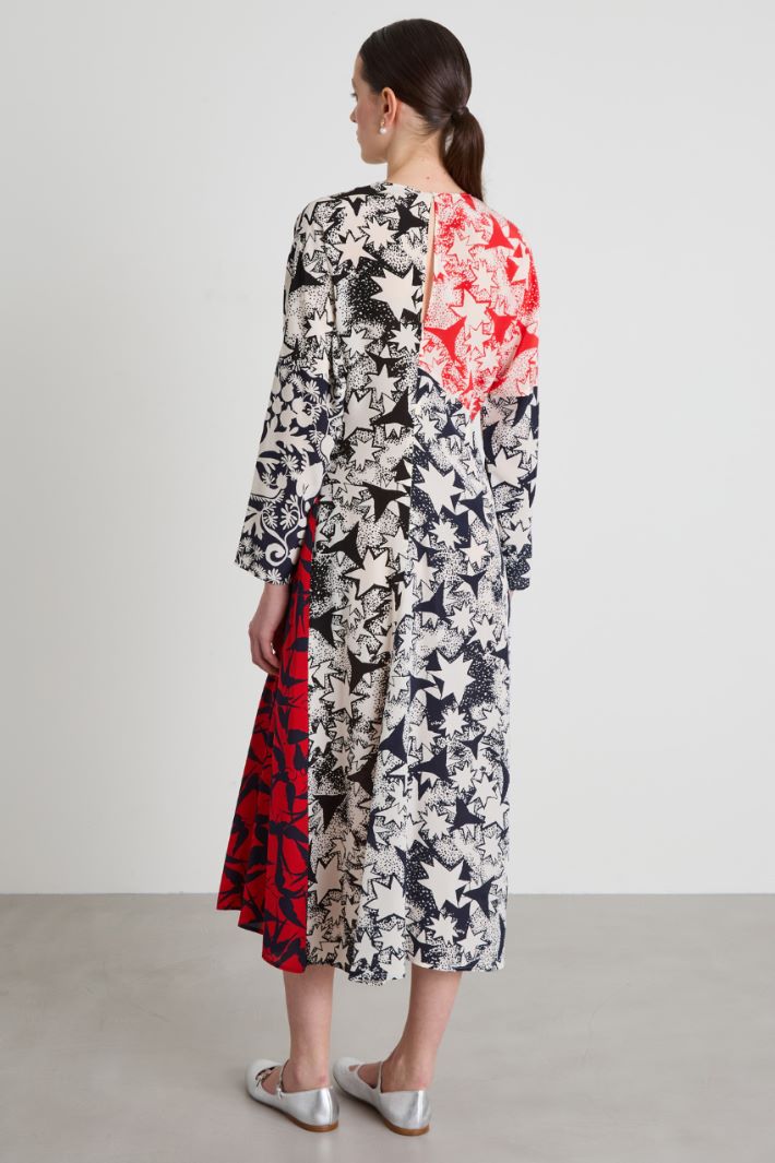 Printed crepe patchwork dress Intrend - 3