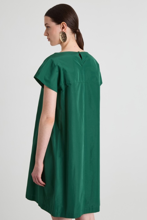 Abito svasato in taffetà