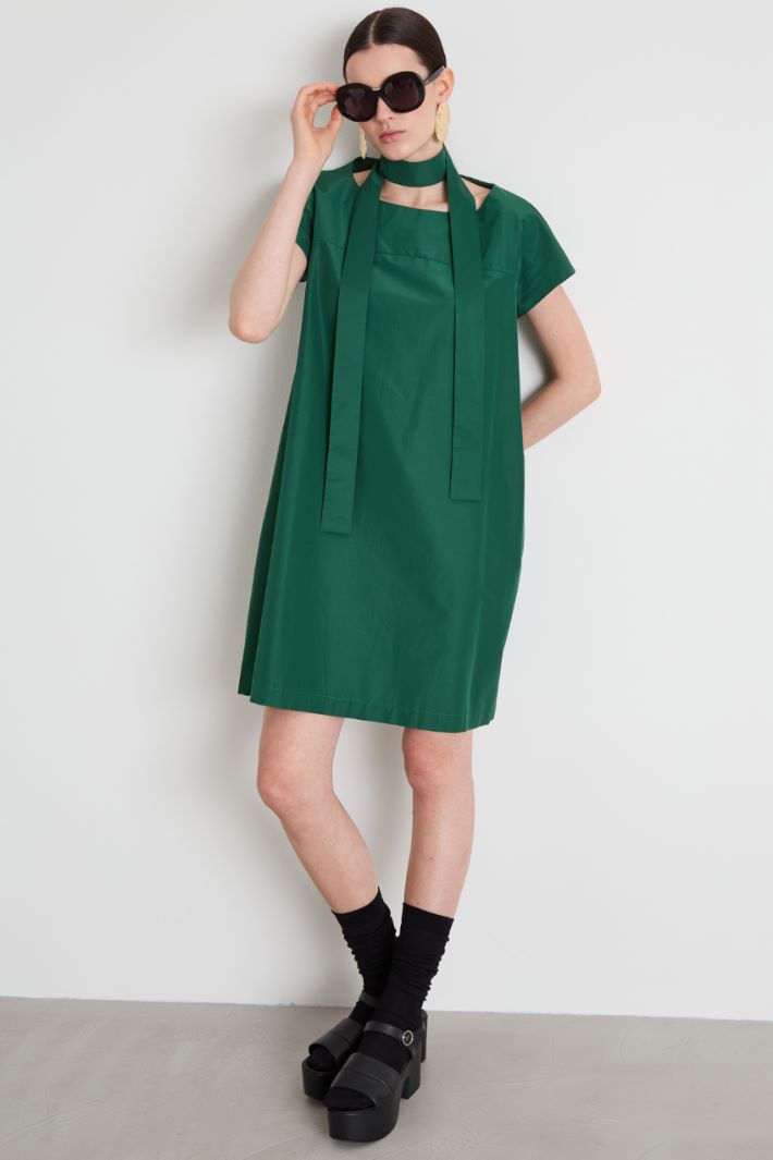 Vestido évasé de tafetán Intrend