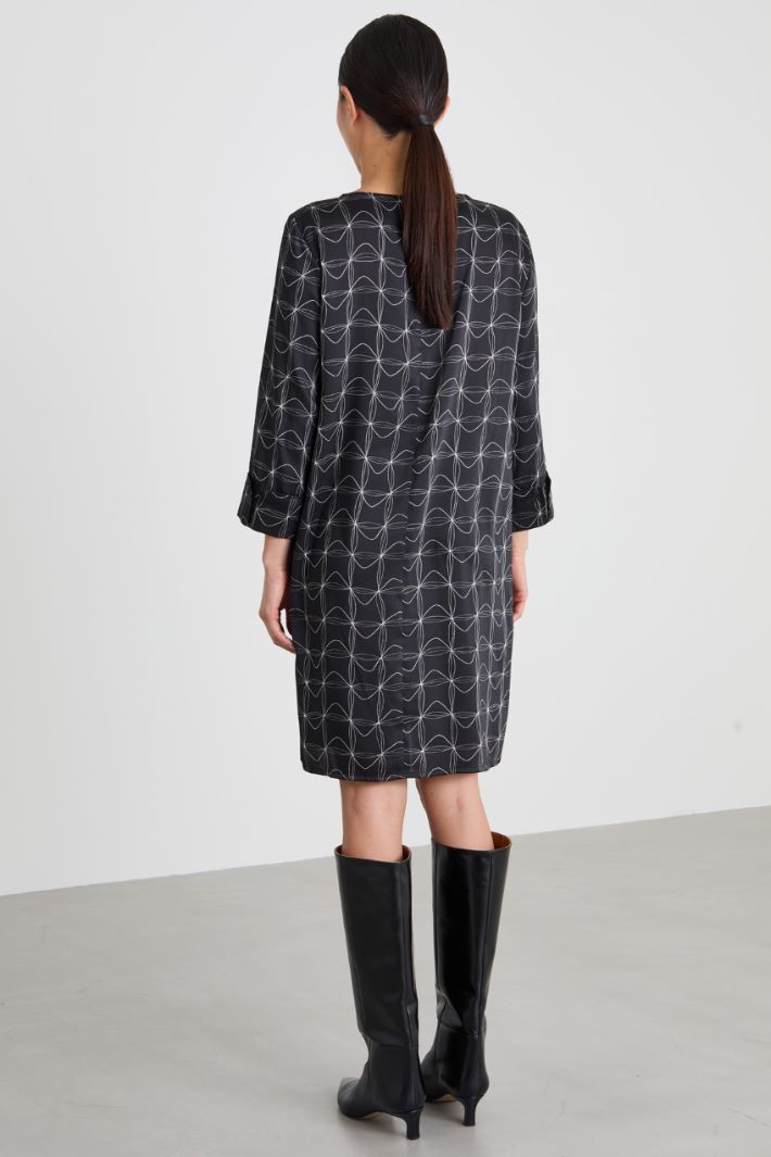 Short twill dress Intrend - 3
