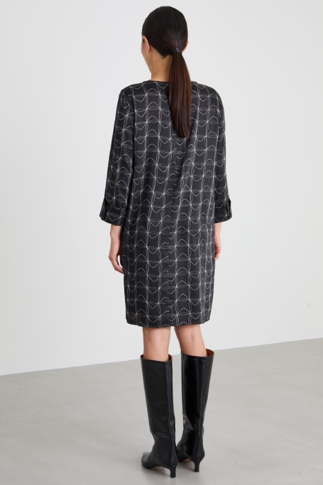 Vestido corto de sarga