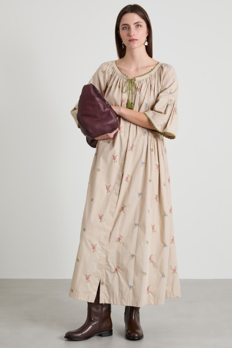 Embroidered poplin dress Intrend