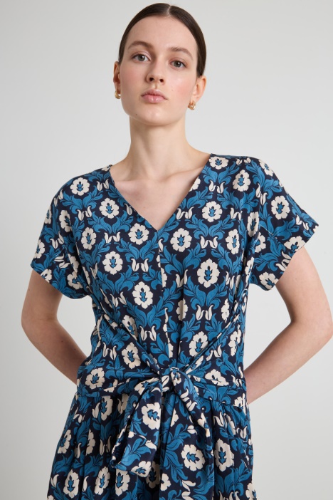 Tuta in crêpe di seta stampata