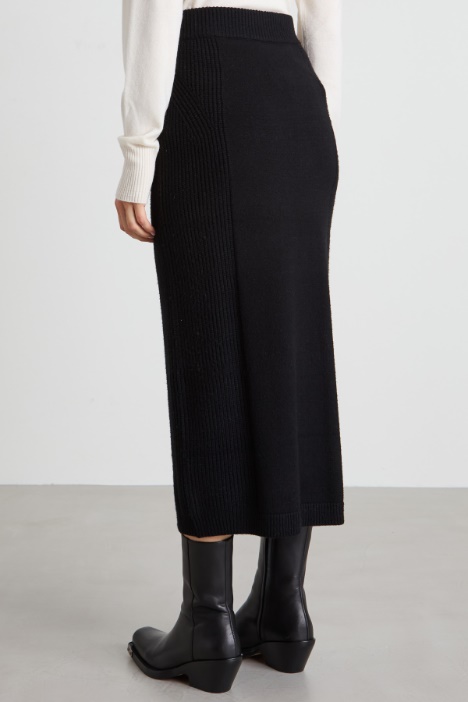 Falda midi de punto