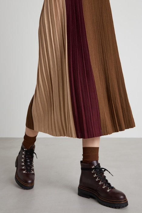 Falda plisada de punto