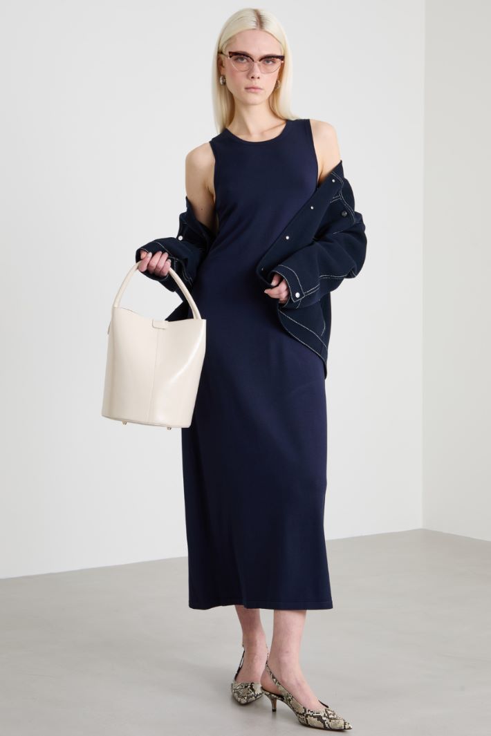 Sleeveless knit dress Intrend