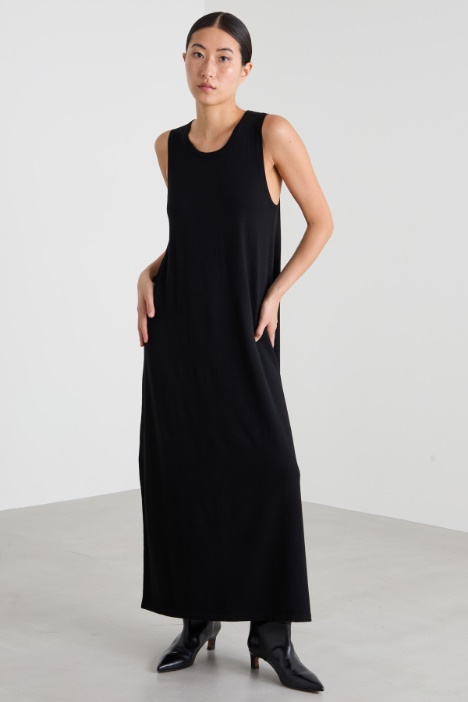 Abito smanicato in maglia