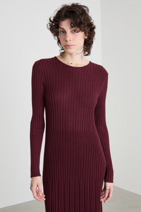 Abito lungo in maglia a coste