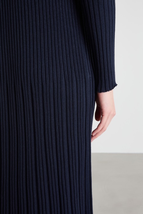 Abito lungo in maglia a coste