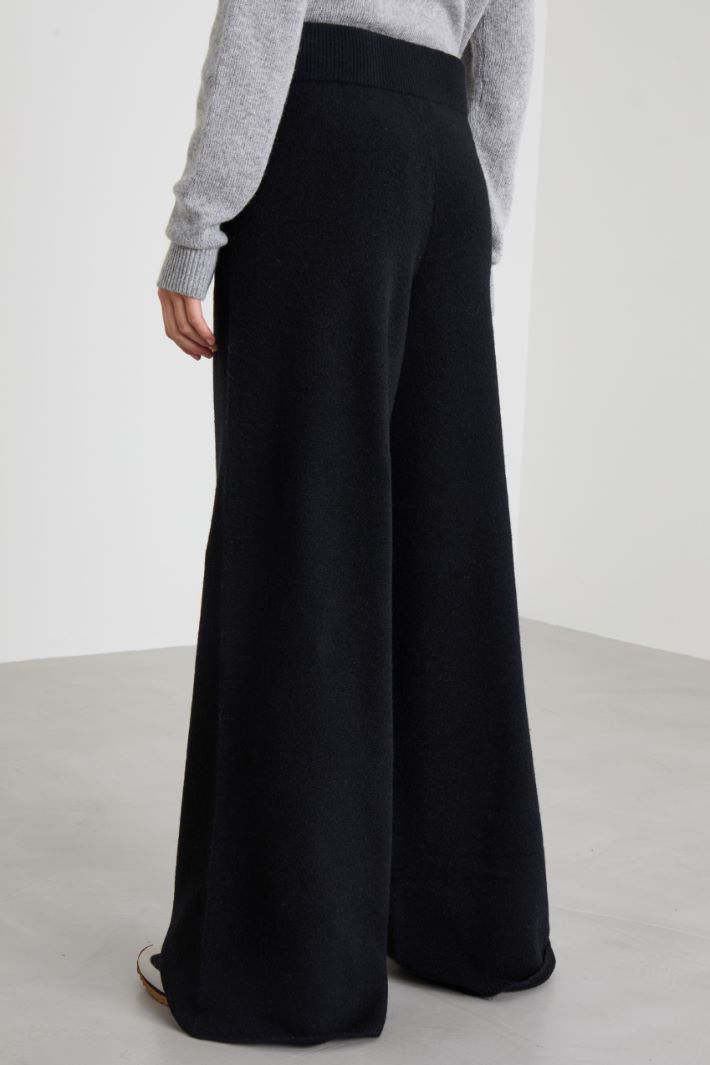 Pantaloni in maglia