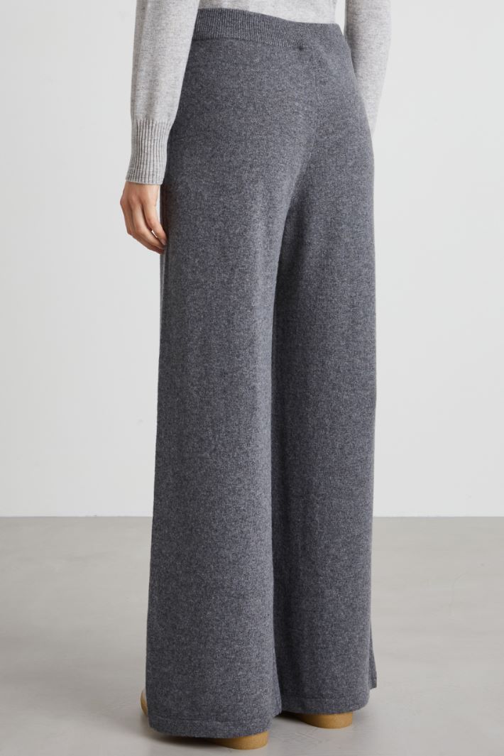 Pantaloni morbido in maglia Intrend - 3