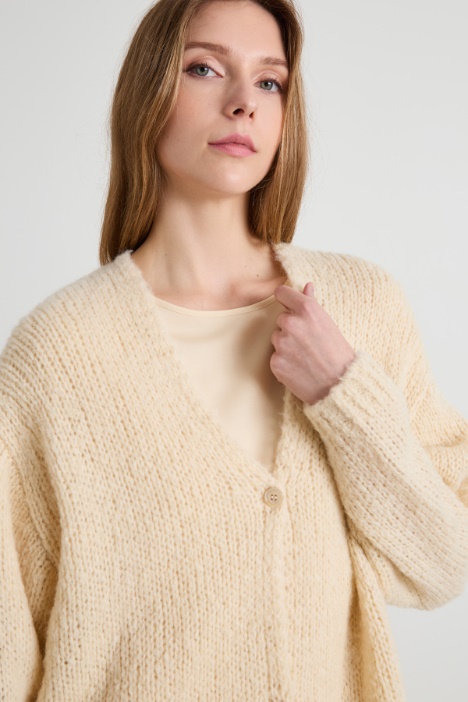Cardigan over in lana e alpaca