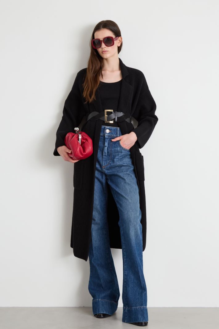 Knitted cardigan with belt Intrend - 3