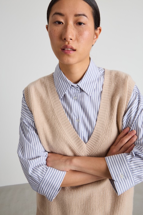 Gilet in filato di cashmere