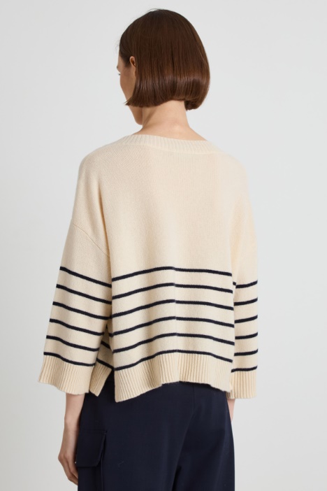 Maglia con scollo a V