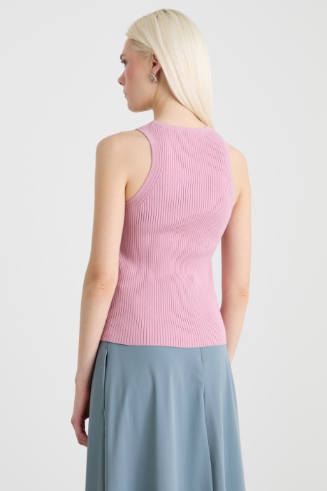 Camiseta sin mangas con cuello redondo acanalado