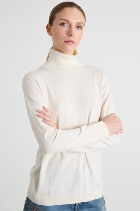 Silk and wool polo-neck sweater Intrend