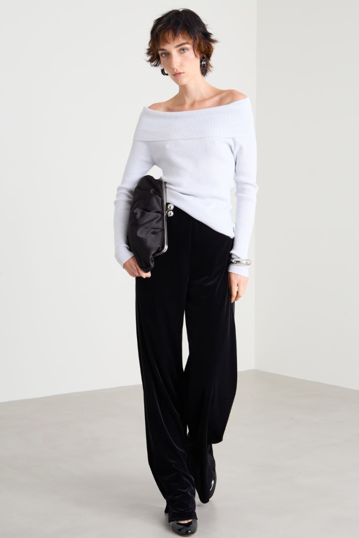 Off-shoulder neck sweater Intrend - 3