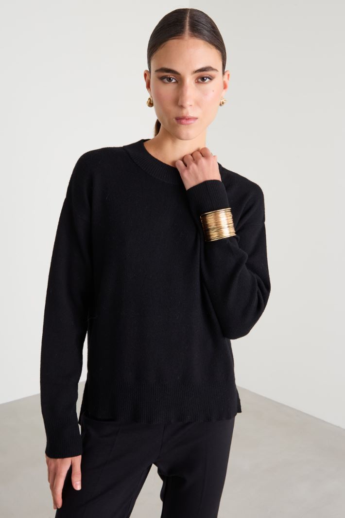 Viscose crew-neck sweater Intrend