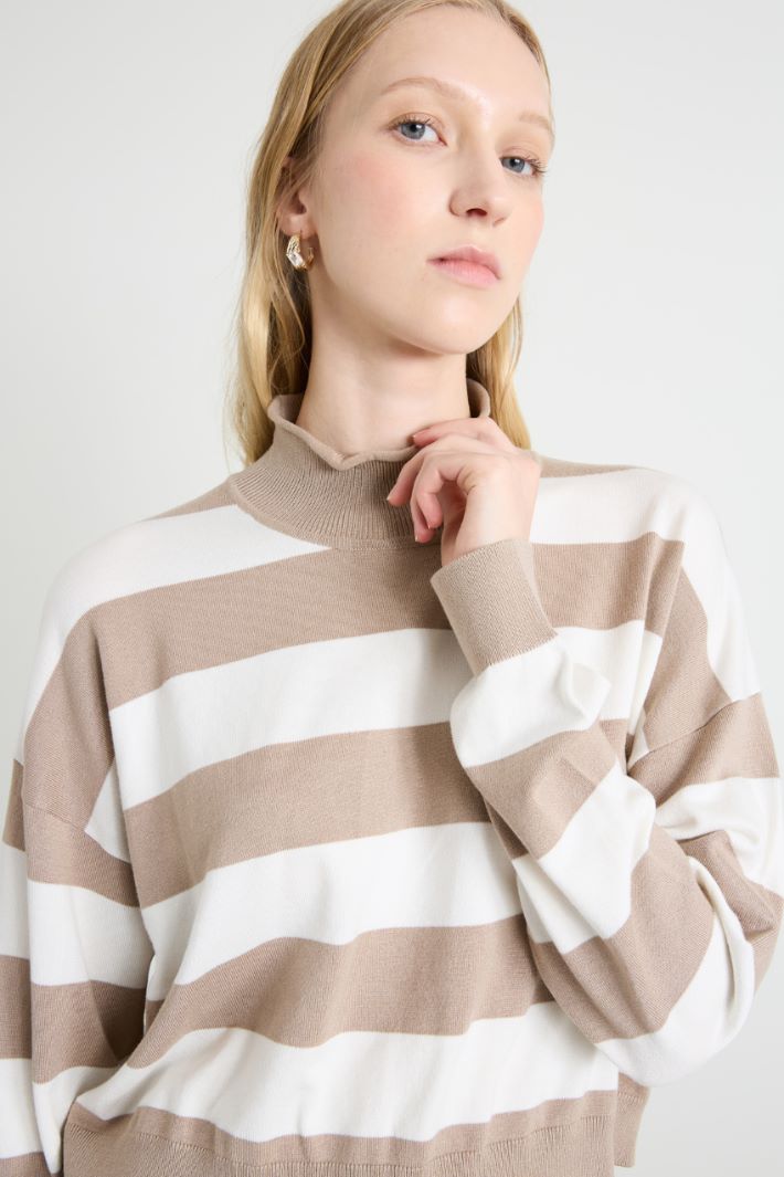 Cropped sweater Intrend - 4