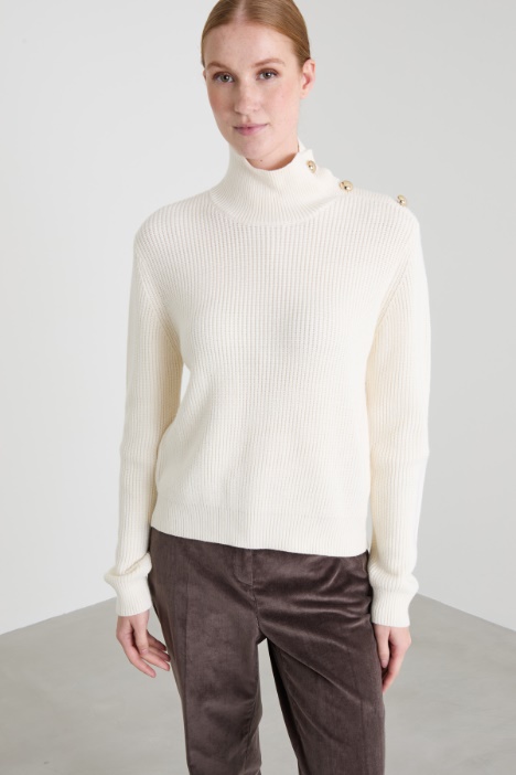 Maglia con bottoni sulla spalla Intrend