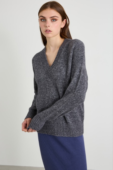 Maglia a V in alpaca e cotone Intrend
