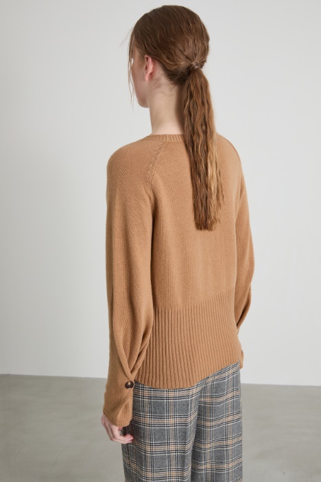 Maglia con bordo alto a coste