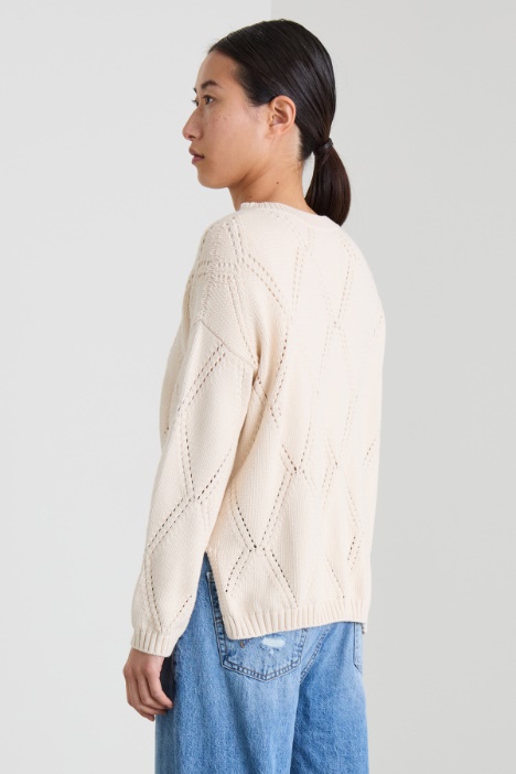 Maglia traforata a losanghe