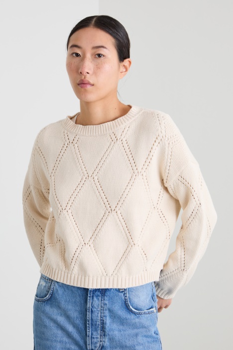 Maglia traforata a losanghe