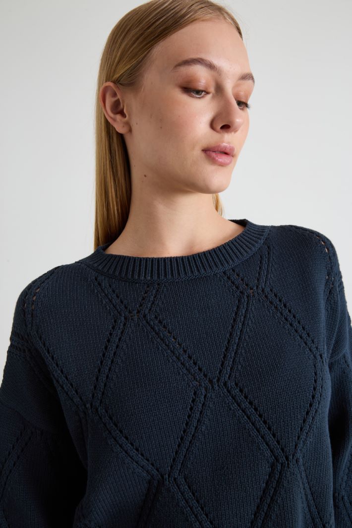Openwork diamond-knit sweater Intrend - 4