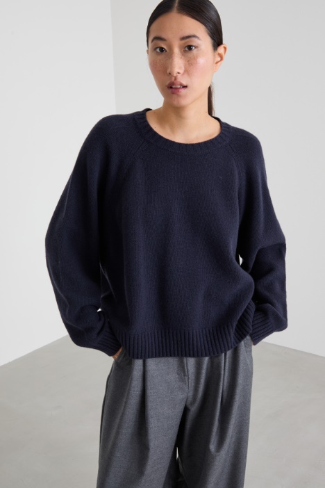 Loose-fit wool sweater Intrend