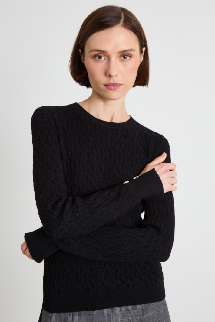 Sweater with jewel appliqués Intrend