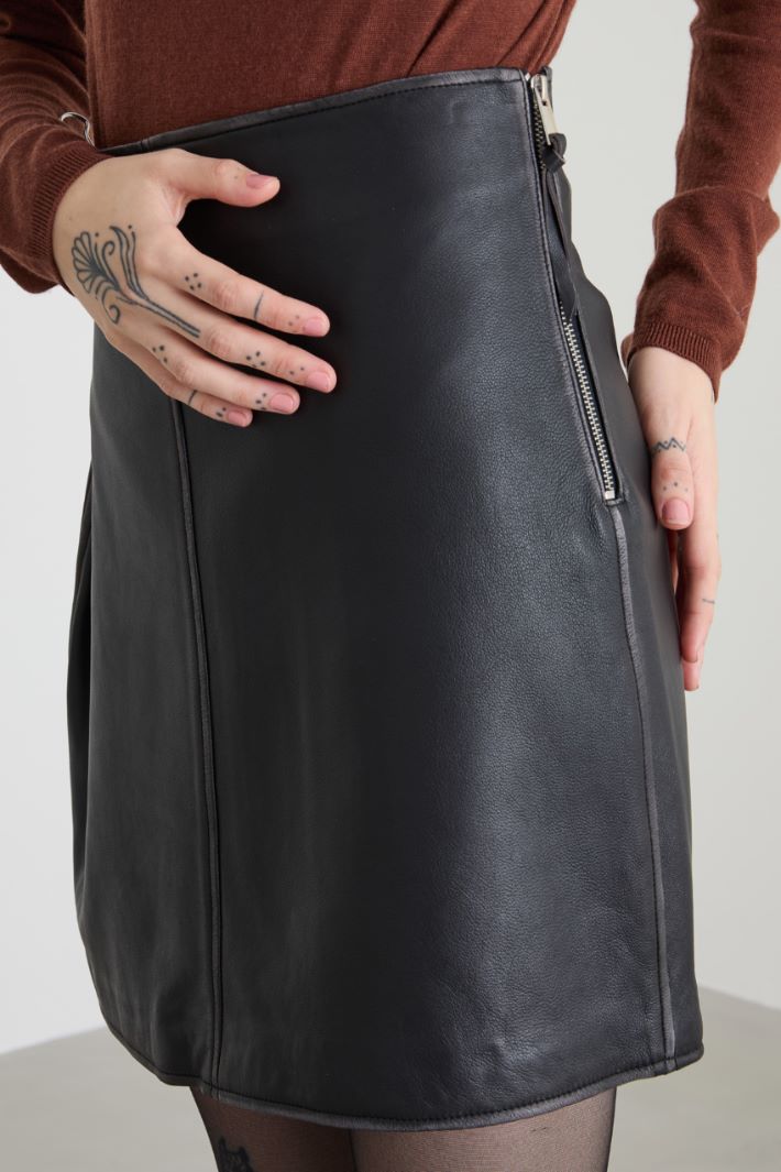 Leather mini skirt Intrend - 4
