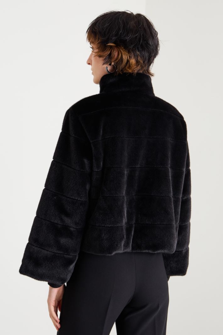 Faux fur jacket Intrend - 3