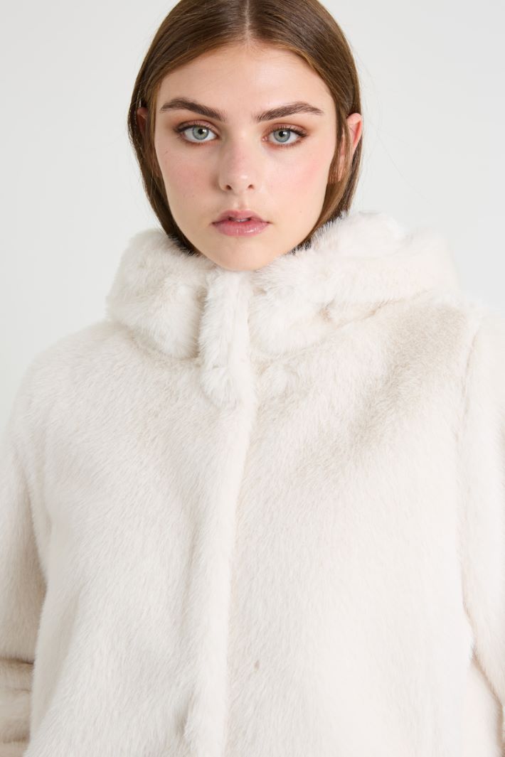 Fur-effect jacket Intrend - 4